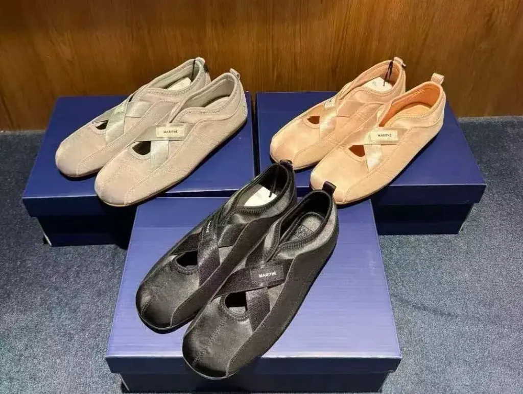 JuzBeauty_JuzBeautyMalaysia_JuzPretty_Authentic_Kbeauty_Malaysia_Skin_Care_Cosmetics_K-Beauty_Health_Care_korean_streetwear_US_Luxury_MARITHE W Banding Flat Sneakers 芭蕾鞋8