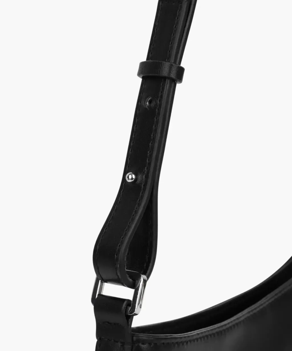 JuzBeauty_JuzBeautyMalaysia_JuzPretty_Authentic_Kbeauty_Malaysia_Skin_Care_Cosmetics_K-Beauty_Health_Care_korean_streetwear_US_Luxury_MARITHE Regular Logo Mini Peanut Bag 腋下包5