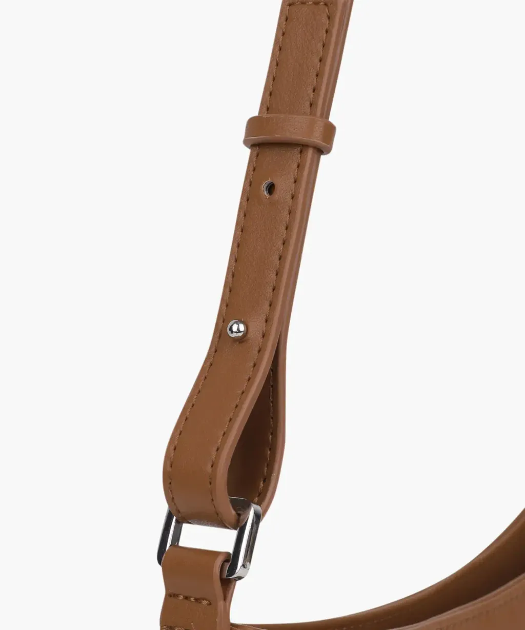 JuzBeauty_JuzBeautyMalaysia_JuzPretty_Authentic_Kbeauty_Malaysia_Skin_Care_Cosmetics_K-Beauty_Health_Care_korean_streetwear_US_Luxury_MARITHE Regular Logo Mini Peanut Bag 腋下包16