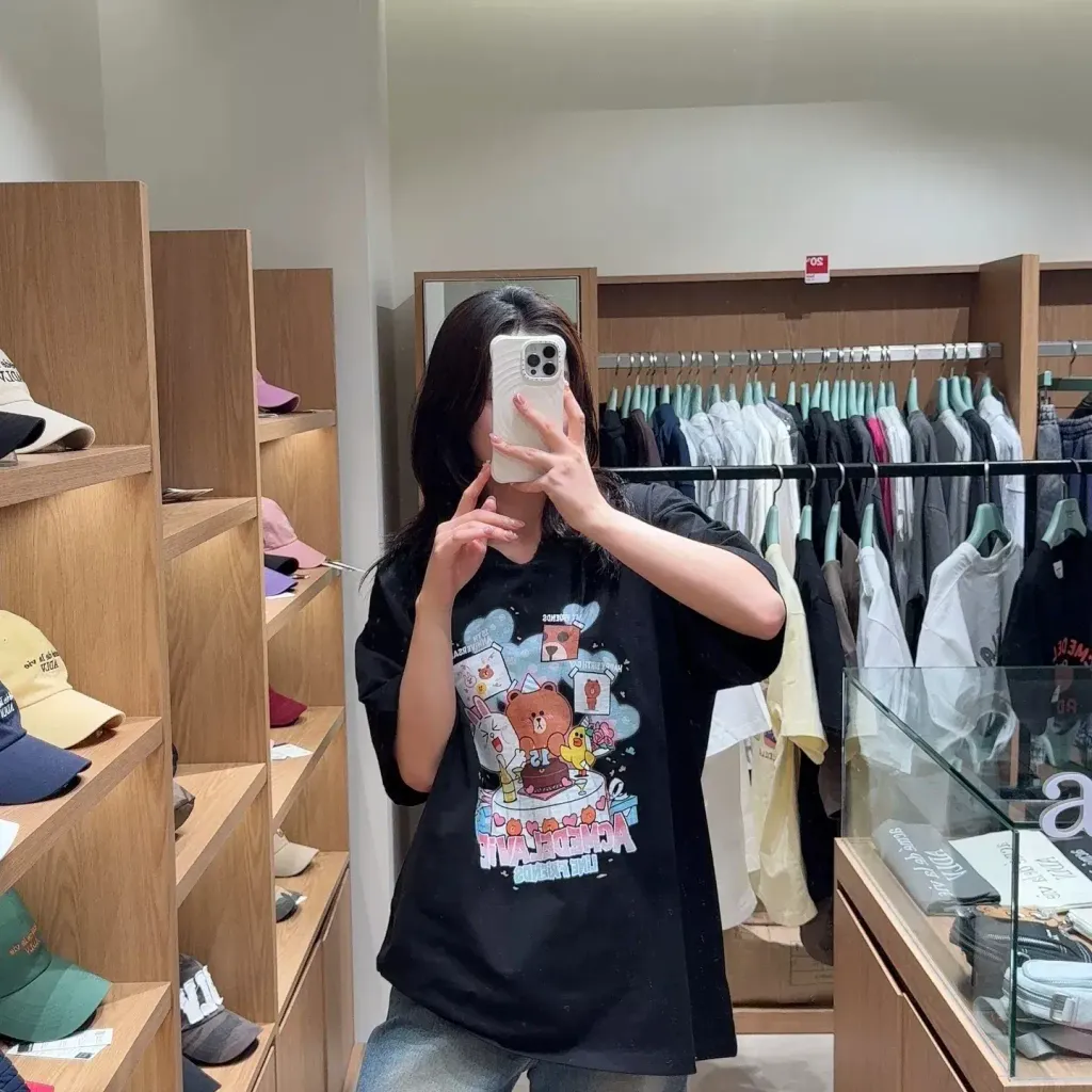 JuzBeauty_JuzBeautyMalaysia_JuzPretty_Authentic_Kbeauty_Malaysia_Skin_Care_Cosmetics_K-Beauty_Health_Care_korean_streetwear_US_Luxury_ADLV x LINE FRIENDS 15th Party Line Friends Short Sleeve T-Shirt Tee 上衣7