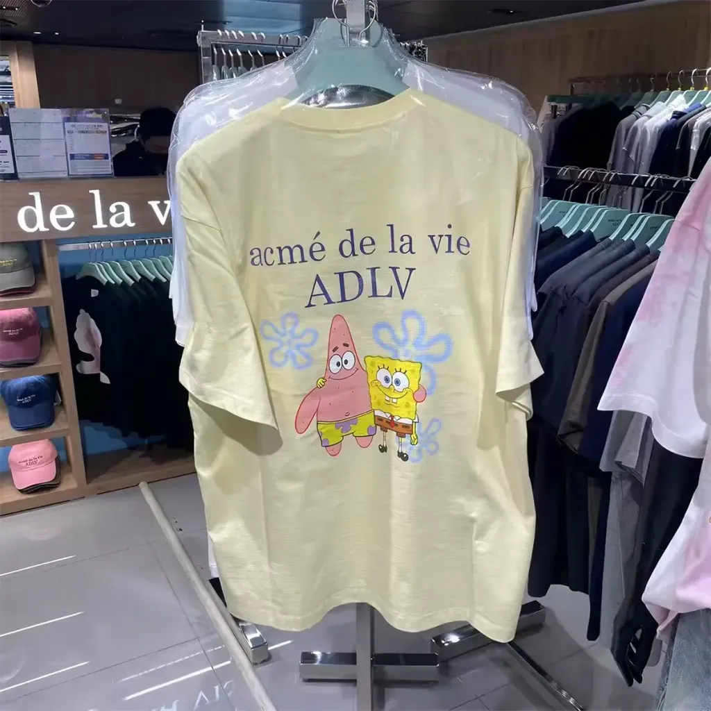 JuzBeauty_JuzBeautyMalaysia_JuzPretty_Authentic_Kbeauty_Malaysia_Skin_Care_Cosmetics_K-Beauty_Health_Care_korean_streetwear_US_Luxury_ADLV x SPONGEBOB Basic Logo Short Sleeve T-Shirt Tee 上衣8