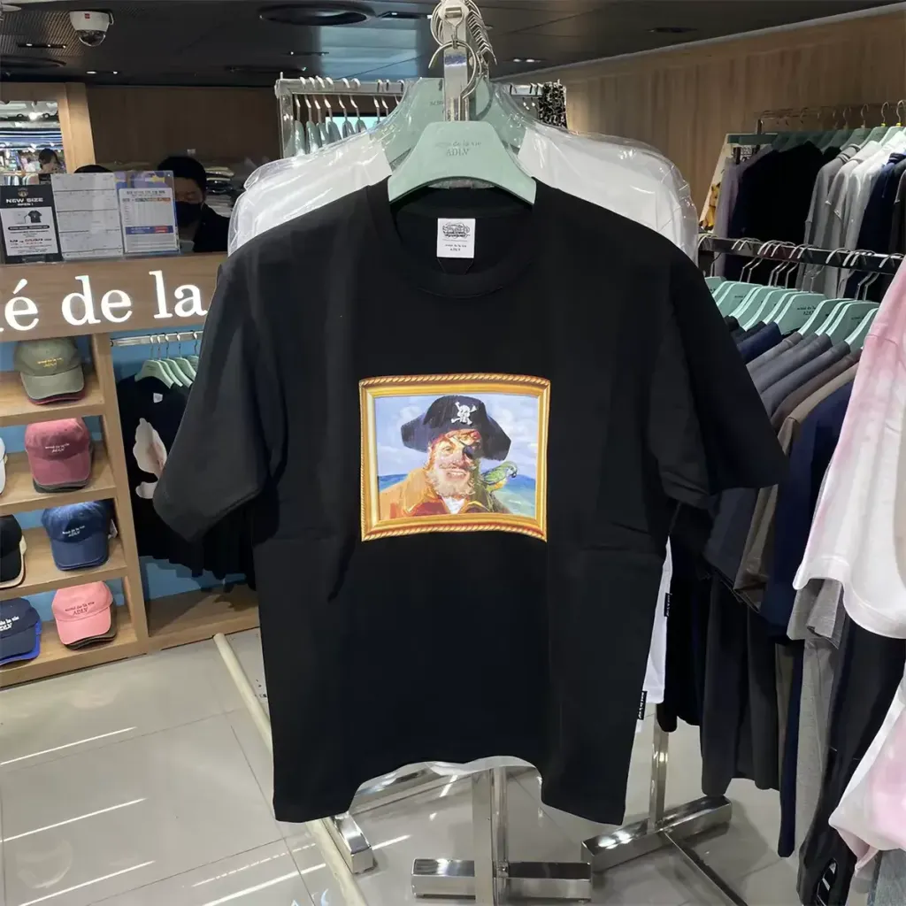 JuzBeauty_JuzBeautyMalaysia_JuzPretty_Authentic_Kbeauty_Malaysia_Skin_Care_Cosmetics_K-Beauty_Health_Care_korean_streetwear_US_Luxury_ADLV x SPONGEBOB Pirate Short Sleeve T-Shirt Tee 上衣3