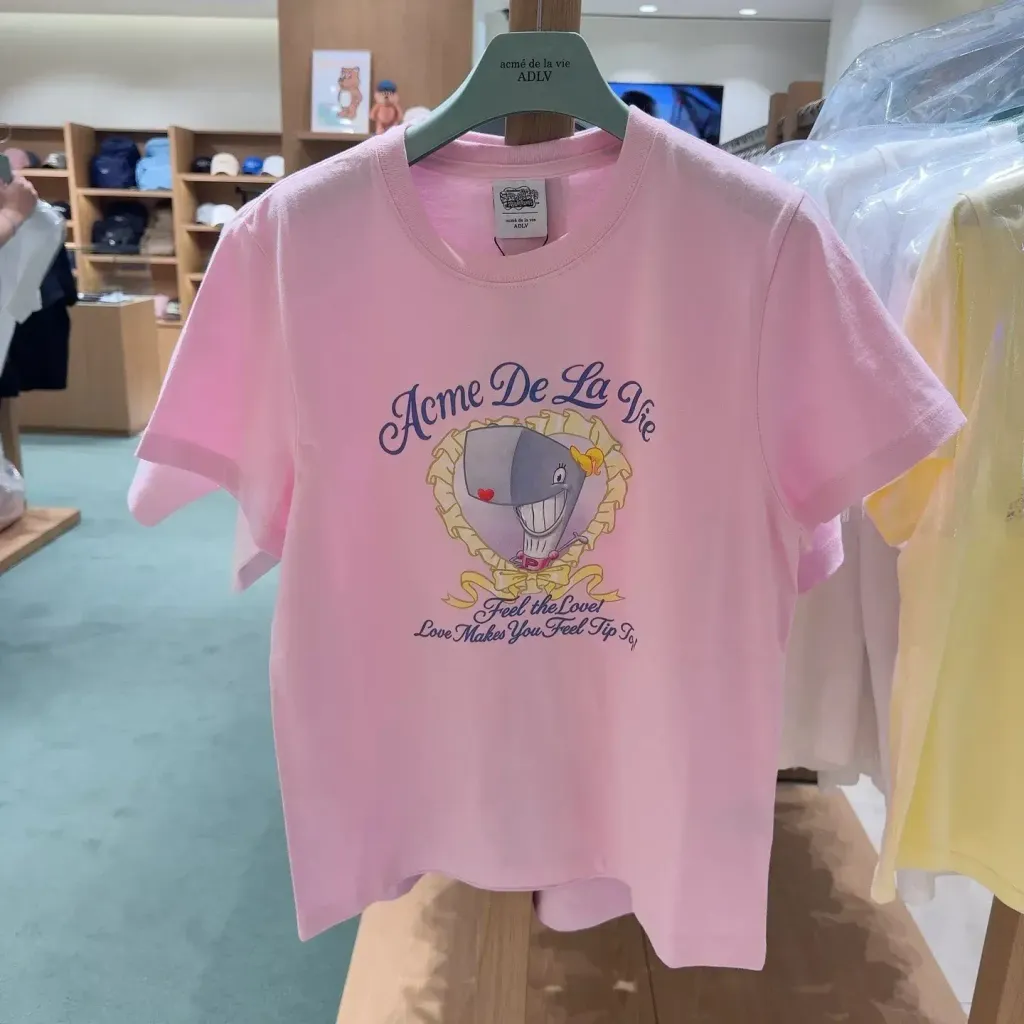 JuzBeauty_JuzBeautyMalaysia_JuzPretty_Authentic_Kbeauty_Malaysia_Skin_Care_Cosmetics_K-Beauty_Health_Care_korean_streetwear_US_Luxury_ADLV x SPONGEBOB Woman Heart Pearl Short Sleeve T-Shirt Tee 女款上衣1
