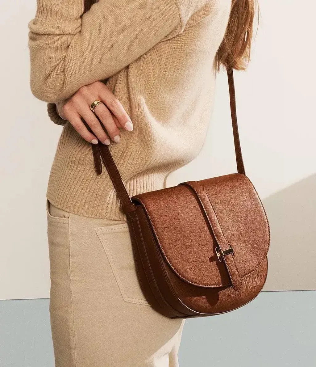 JuzBeauty_JuzBeautyMalaysia_JuzPretty_Authentic_Kbeauty_Malaysia_Skin_Care_Cosmetics_Jbeauty_Health_Care_korean_streetwear_US_Luxury_FOSSIL SHB3161210 Emery Crossbody Medium Brown 棕色马鞍包8