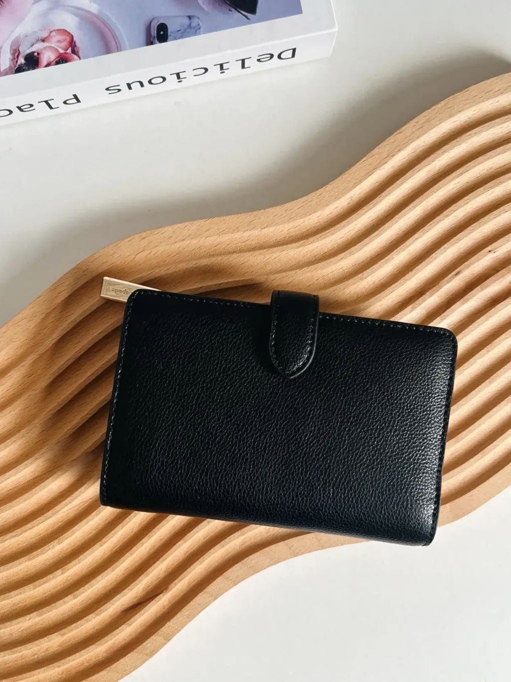 JuzBeauty_JuzBeautyMalaysia_JuzPretty_Authentic_Kbeauty_Malaysia_Skin_Care_Cosmetics_K-Beauty_Health_Care_korean_streetwear_US_Luxury_KATE SPADE KN751 Medium Bifold Wallet In Black 钱包3