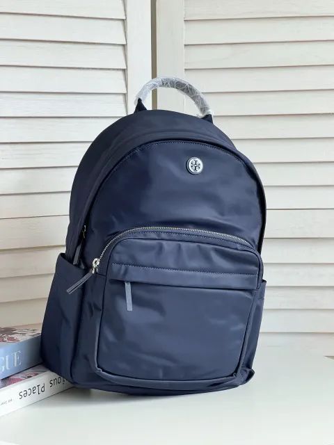 JuzBeauty_JuzBeautyMalaysia_JuzPretty_Authentic_Kbeauty_Malaysia_Skin_Care_Cosmetics_K-Beauty_Health_Care_korean_streetwear_US_Luxury_TORY BURCH 173559 0525 Nylon Backpack In Navy 背包3