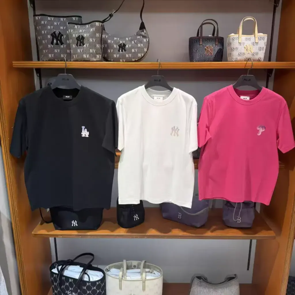 JuzBeauty_JuzBeautyMalaysia_JuzPretty_Authentic_Kbeauty_Malaysia_Skin_Care_Cosmetics_K-beauty_Health_Care_korean_streetwear_MLB Bunny Back Graphic Oversized Short Sleeve T-Shirt Tee 3ATSN7163 上衣8