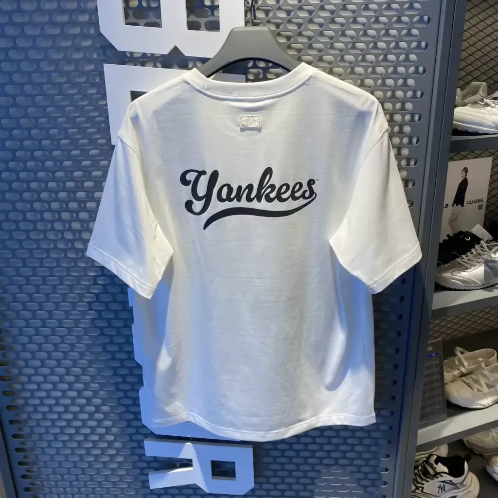 JuzBeauty_JuzBeautyMalaysia_JuzPretty_Authentic_Kbeauty_Malaysia_Skin_Care_Cosmetics_K-beauty_Health_Care_korean_streetwear_MLB Sportive Cursive Back Lettering T-Shirt Tee 3ATSV0163 上衣8