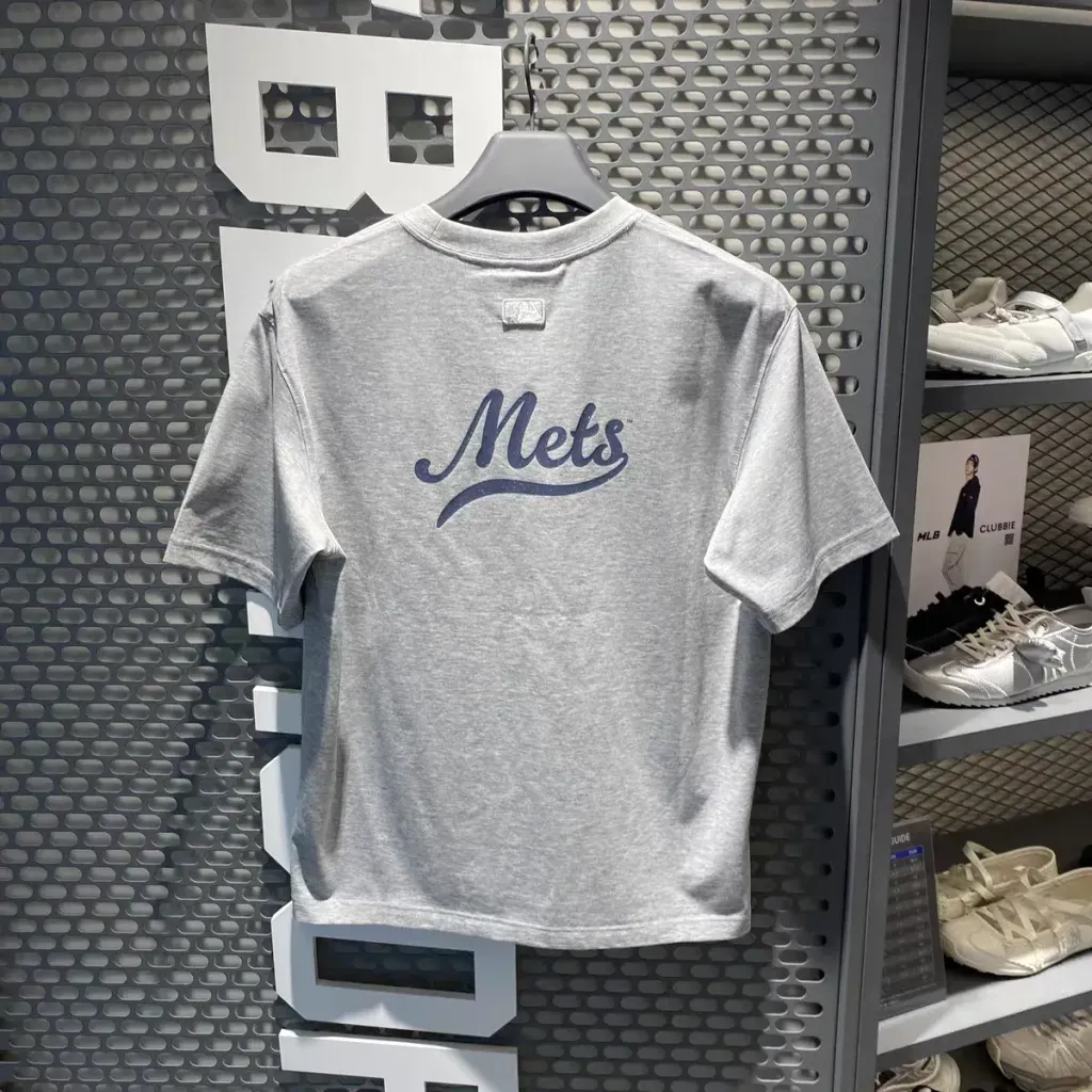 JuzBeauty_JuzBeautyMalaysia_JuzPretty_Authentic_Kbeauty_Malaysia_Skin_Care_Cosmetics_K-beauty_Health_Care_korean_streetwear_MLB Sportive Cursive Back Lettering T-Shirt Tee 3ATSV0163 上衣10