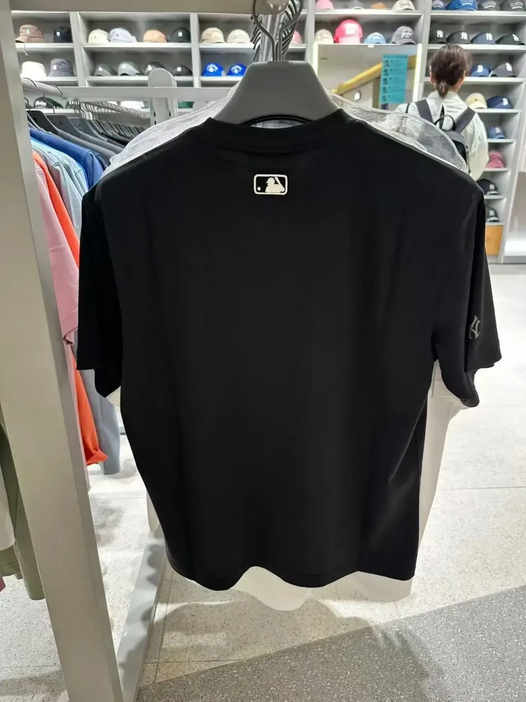 JuzBeauty_JuzBeautyMalaysia_JuzPretty_Authentic_Kbeauty_Malaysia_Skin_Care_Cosmetics_K-beauty_Health_Care_korean_streetwear_MLB Basic Light Weight Over Fit T-Shirt Tee 3ATSB0363 上衣1
