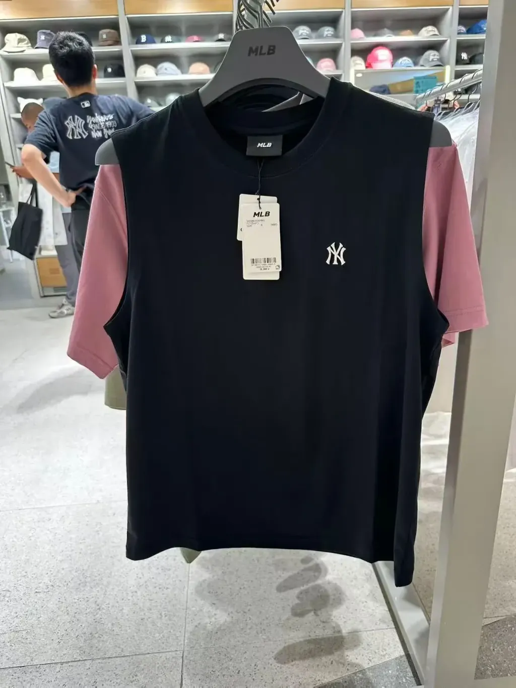 JuzBeauty_JuzBeautyMalaysia_JuzPretty_Authentic_Kbeauty_Malaysia_Skin_Care_Cosmetics_K-beauty_Health_Care_korean_streetwear_MLB Basic Small Logo Sleeveless T-Shirt Tee 3ATOB0163 上衣2