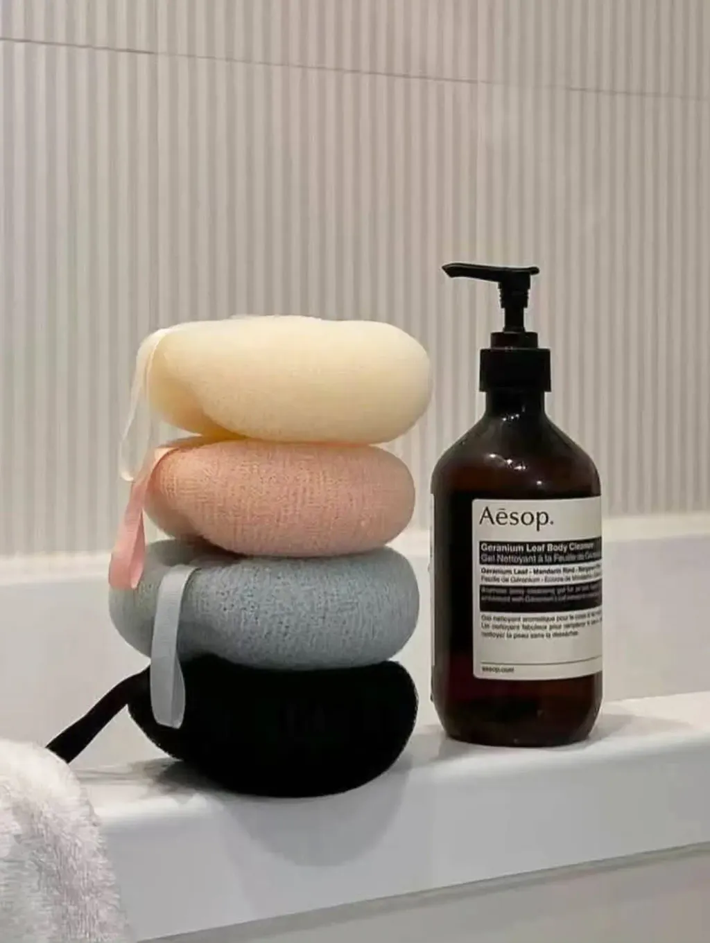 JuzBeauty_JuzBeautyMalaysia_JuzPretty_Authentic_Kbeauty_Malaysia_Skin_Care_Cosmetics_K-beauty_Health_Care_korean_streetwear_HETRAS New Deep Clean Shower Ball 4-Piece Gift Set 沐浴球套组4粒装