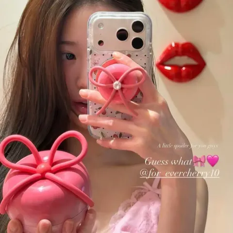 JuzBeauty_JuzBeautyMalaysia_JuzPretty_Authentic_Kbeauty_Malaysia_Skin_Care_Cosmetics_K-beauty_Health_Care_korean_streetwear_MEDICUBE x FOREVER:CHERRY Ribbon Cherry Glass Hair Brush 缎带樱桃光泽气垫梳12