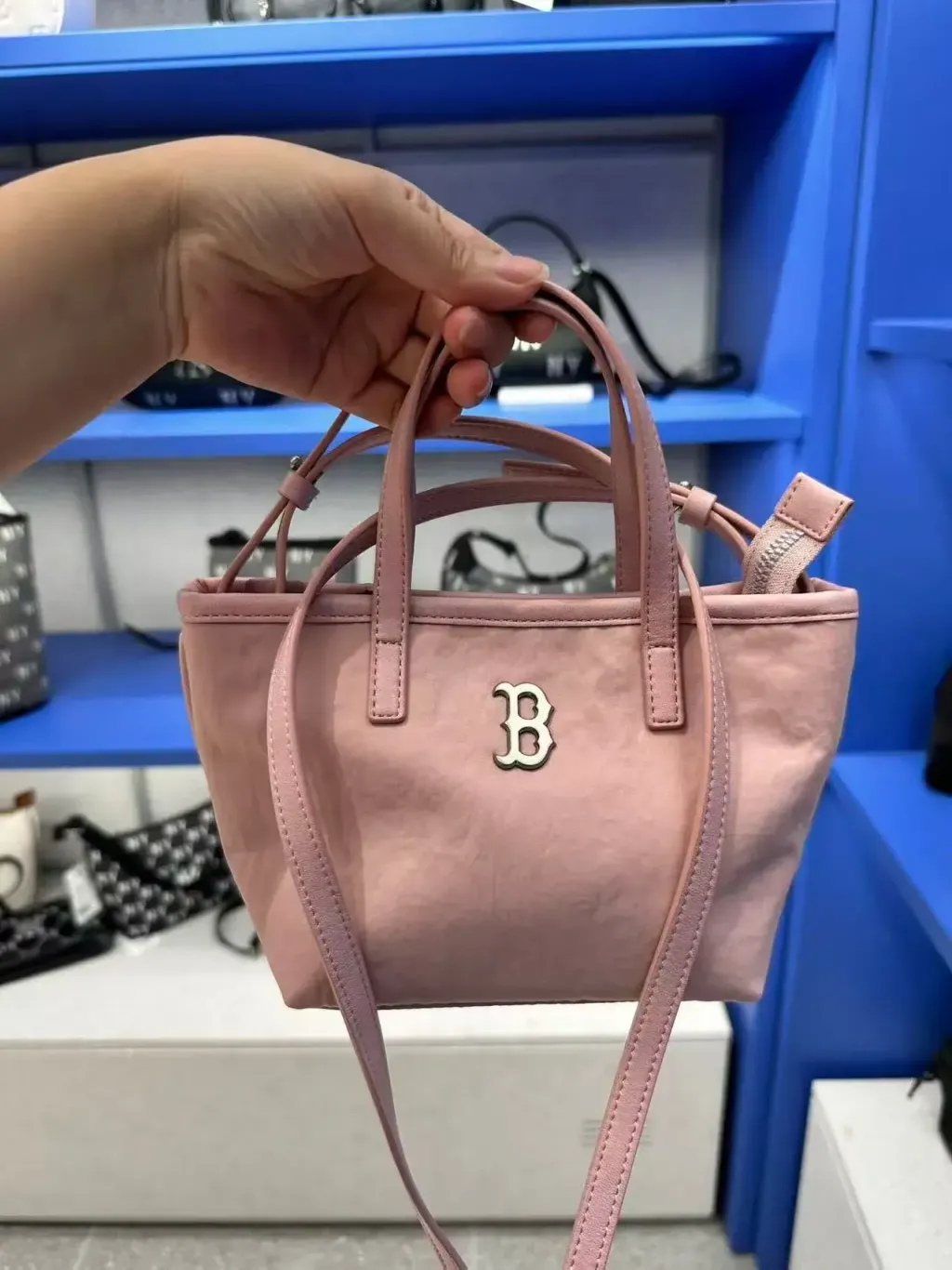 JuzBeauty_JuzBeautyMalaysia_JuzPretty_Authentic_Kbeauty_Malaysia_Skin_Care_Cosmetics_K-beauty_Health_Care_korean_streetwear_MLB 3ACRVN16N Basic Vintage Nylon Mini Crossbody Bag 迷你饺子包4