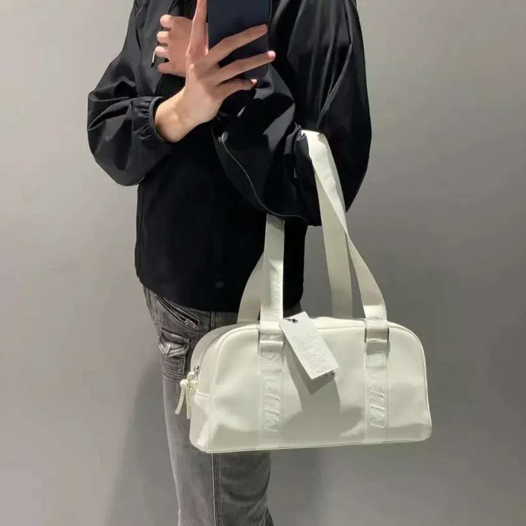 JuzBeauty_JuzBeautyMalaysia_JuzPretty_Authentic_Kbeauty_Malaysia_Skin_Care_Cosmetics_K-beauty_Health_Care_korean_streetwear_MLB 3AORA016N Basic Sportive Tote Bag 托特包11