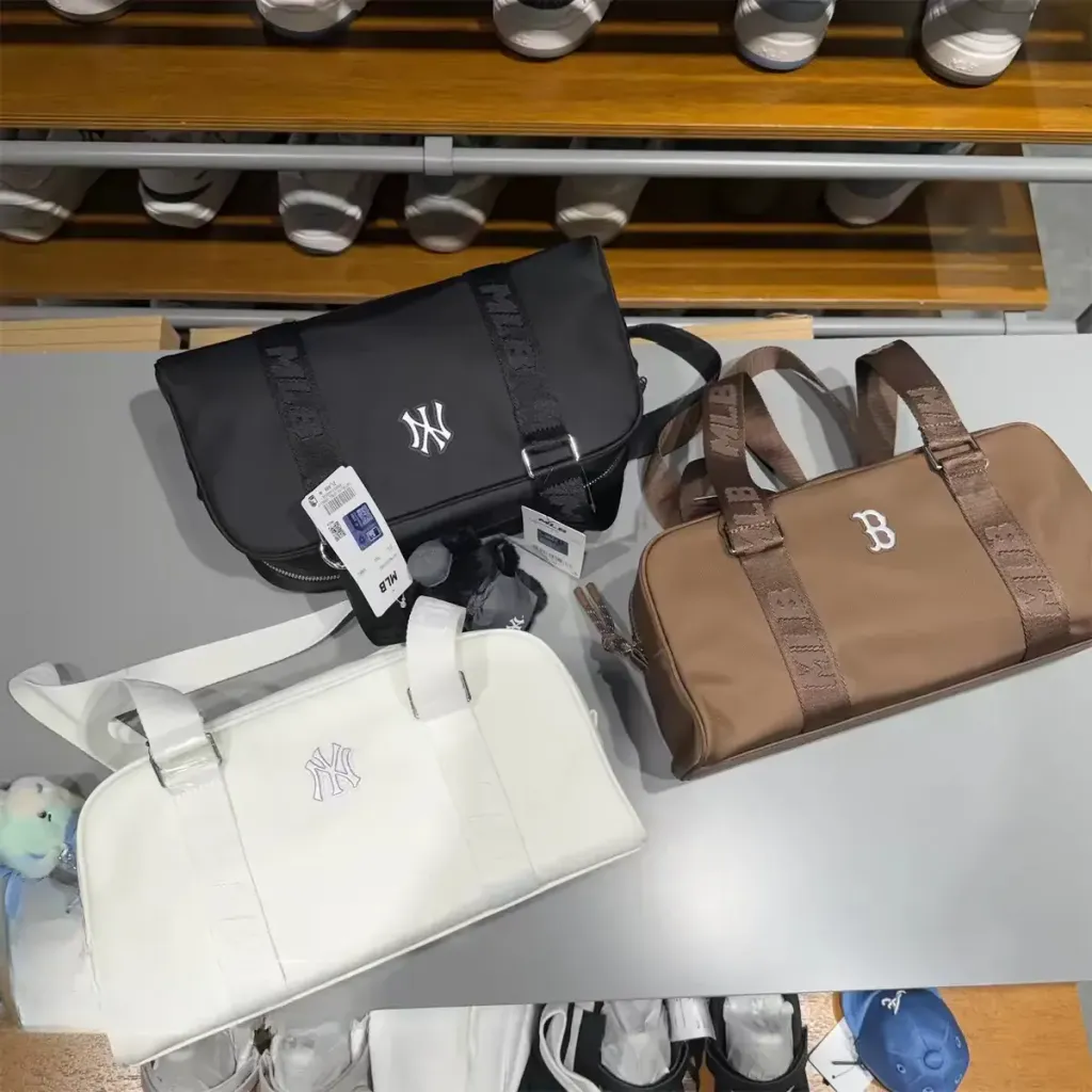 JuzBeauty_JuzBeautyMalaysia_JuzPretty_Authentic_Kbeauty_Malaysia_Skin_Care_Cosmetics_K-beauty_Health_Care_korean_streetwear_MLB 3AORA016N Basic Sportive Tote Bag 托特包9