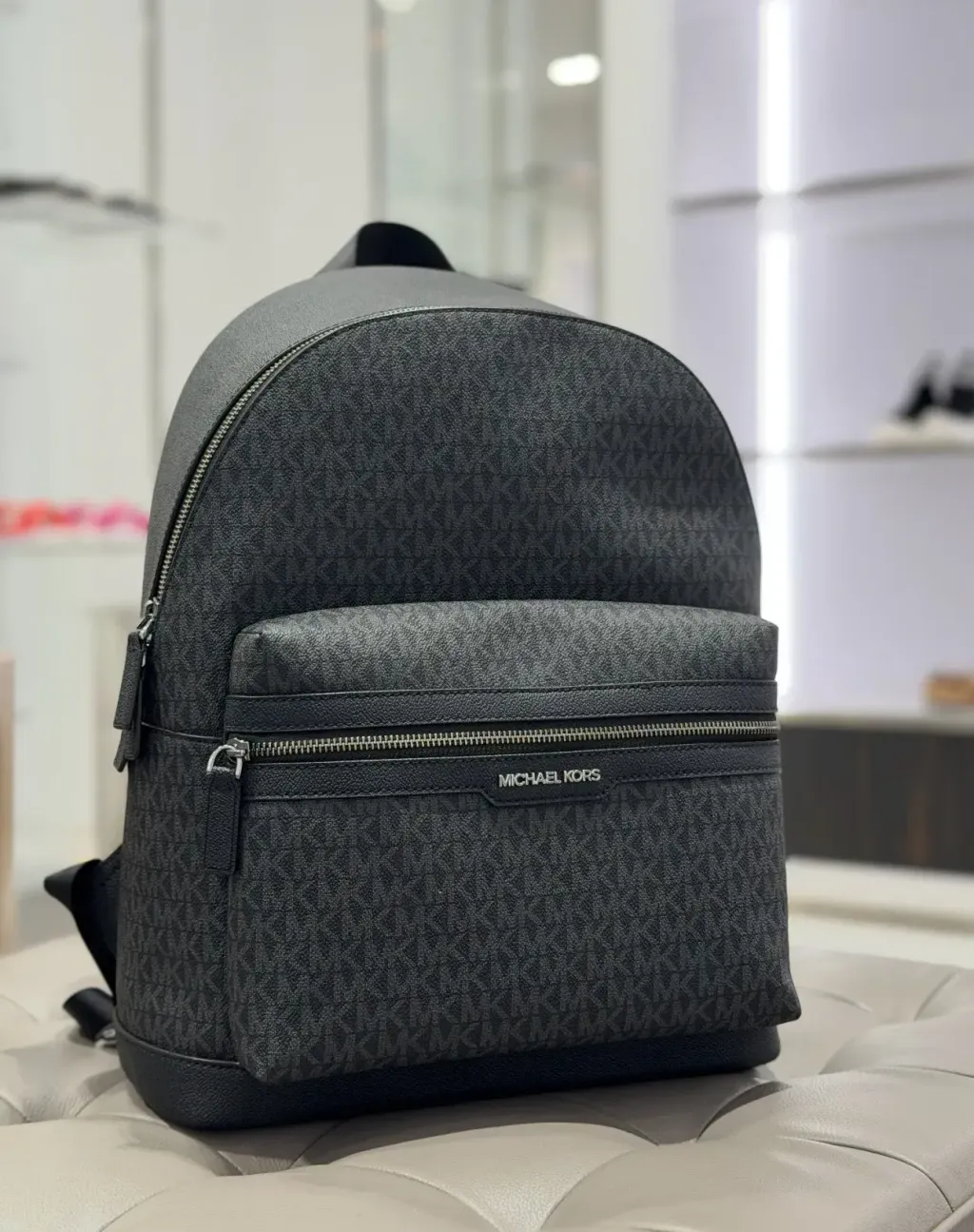 JuzBeauty_JuzBeautyMalaysia_JuzPretty_Authentic_Kbeauty_Malaysia_Skin_Care_Cosmetics_K-beauty_Health_Care_korean_streetwear_MICHAEL KORS 37R5LCOB2B Cooper Leather Signature Logo Backpack 男款背包9