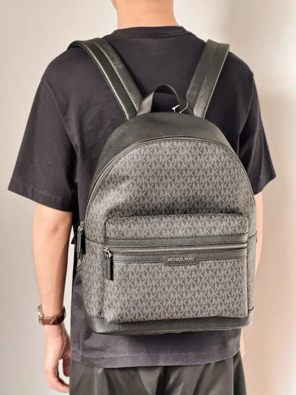 JuzBeauty_JuzBeautyMalaysia_JuzPretty_Authentic_Kbeauty_Malaysia_Skin_Care_Cosmetics_K-beauty_Health_Care_korean_streetwear_MICHAEL KORS 37R5LCOB2B Cooper Leather Signature Logo Backpack 男款背包4