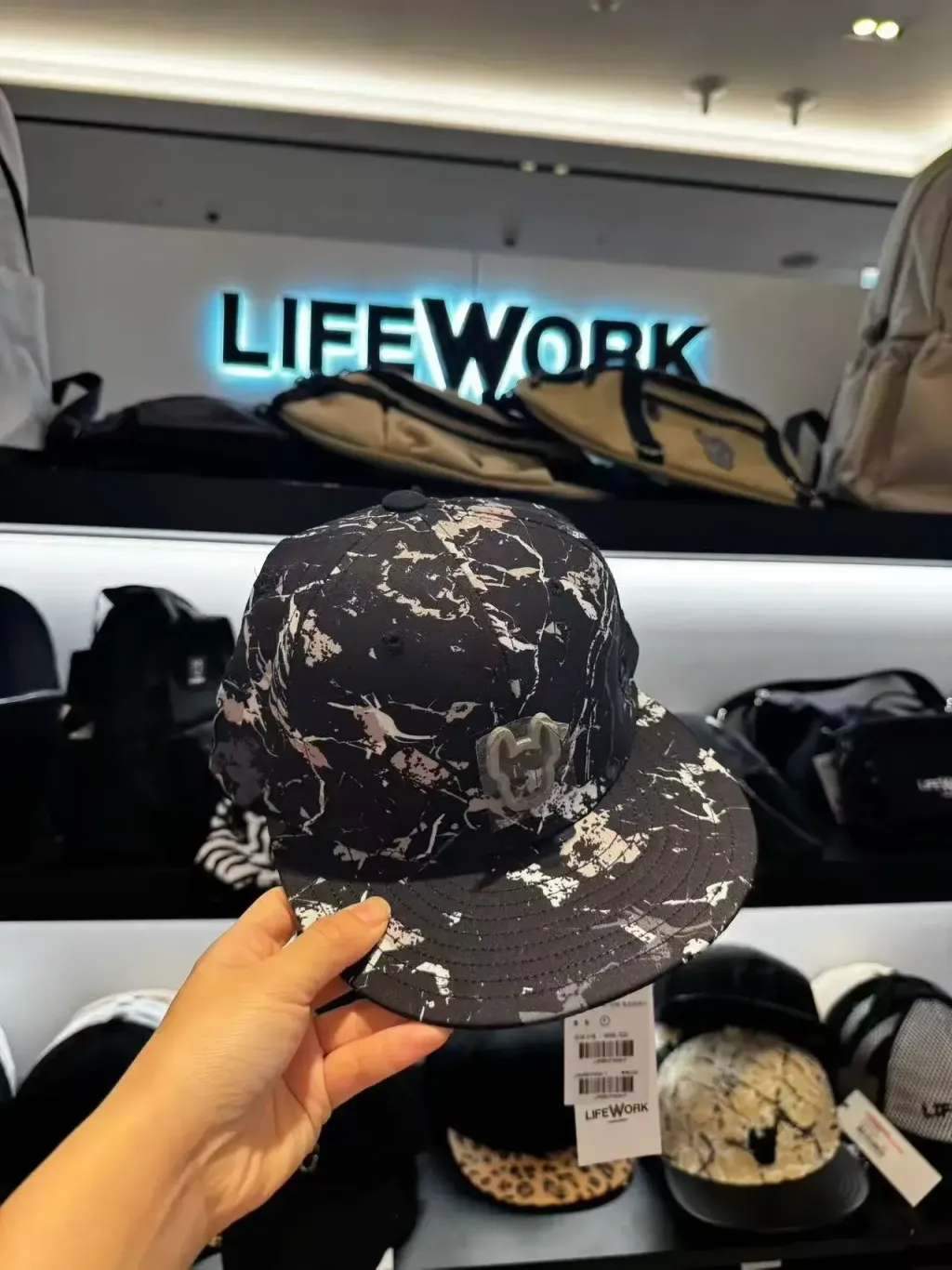 JuzBeauty-JuzBeautyMalaysia-JuzPretty-Authentic-Kbeauty-Malaysia-Skin-Care-Cosmetics-K-beauty-Health-Care-LIFEWORK New Metal Radok Marvel Snapback LW265CP302 帽4