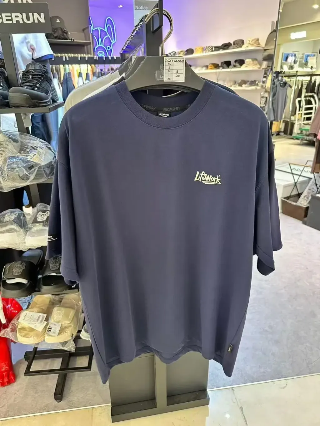 JuzBeauty-JuzBeautyMalaysia-JuzPretty-Authentic-Kbeauty-Malaysia-Skin-Care-Cosmetics-K-beauty-Health-Care-LIFEWORK Clover Board Hip Dog Short Sleeve T-shirt Tee LW262TS453 上衣3