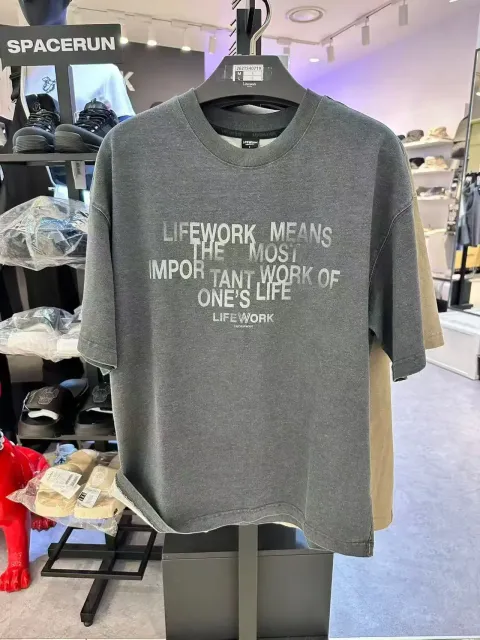 JuzBeauty-JuzBeautyMalaysia-JuzPretty-Authentic-Kbeauty-Malaysia-Skin-Care-Cosmetics-K-beauty-Health-Care-LIFEWORK Vintage Gradient Logo Short Sleeve T-shirt Tee LW262TS407 上衣7.jpg