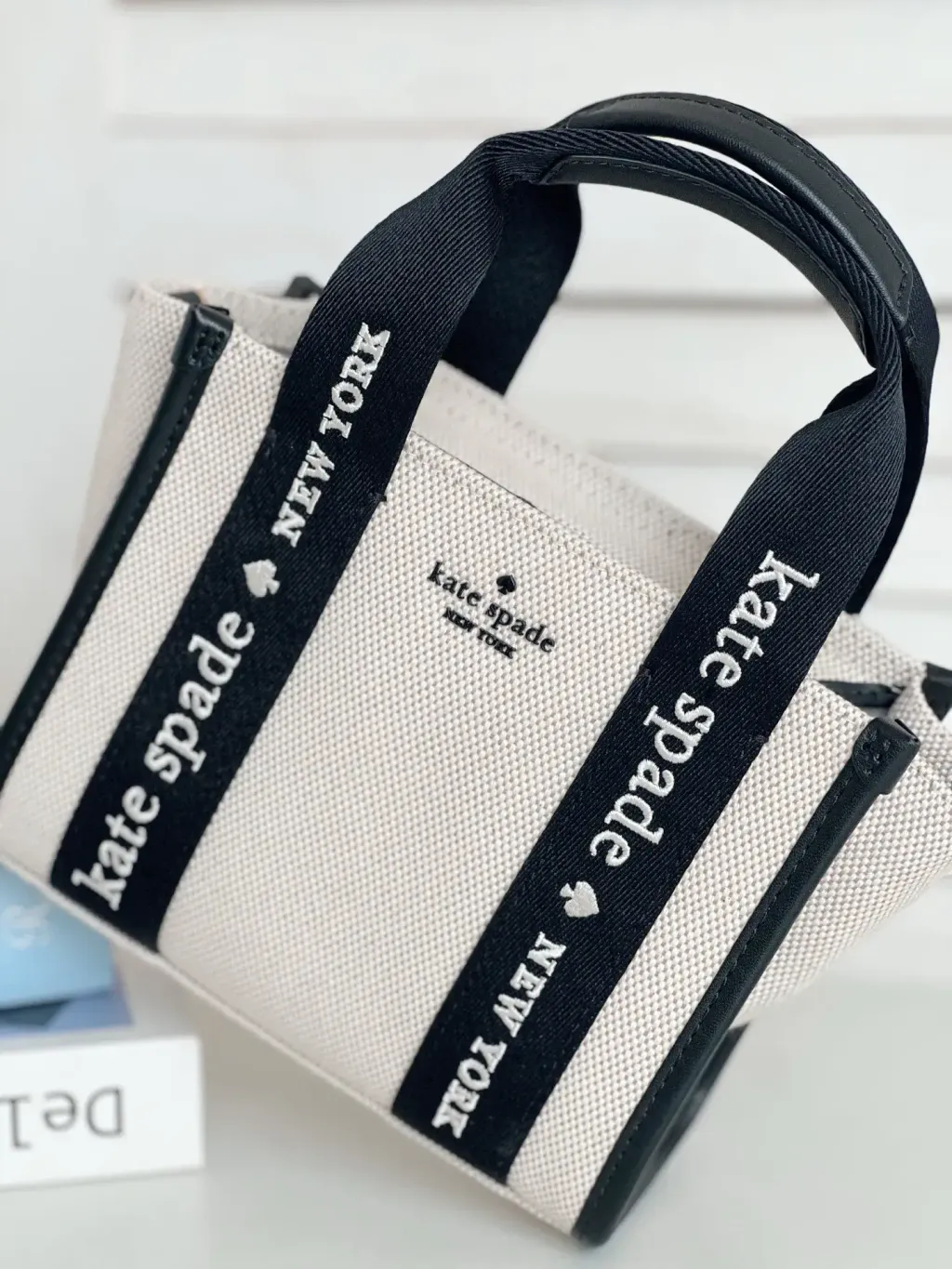 JuzBeauty_JuzBeautyMalaysia_JuzPretty_Authentic_Kbeauty_Malaysia_Skin_Care_Cosmetics_K-beauty_Health_Care_korean_streetwear_KATE SPADE KL062 Kip Canvas Mini Tote In Black 托特包1.jpg