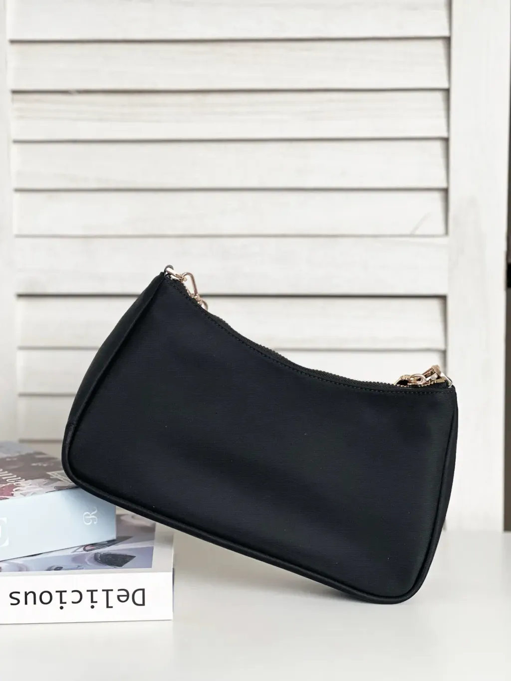 JuzBeauty_JuzBeautyMalaysia_JuzPretty_Authentic_Kbeauty_Malaysia_Skin_Care_Cosmetics_K-beauty_Health_Care_korean_streetwear_KATE SPADE KN256 Margot Nylon Convertible Crossbody Bag in Black 单肩包4.jpg