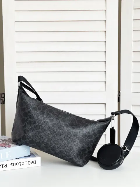 JuzBeauty_JuzBeautyMalaysia_JuzPretty_Authentic_Kbeauty_Malaysia_Skin_Care_Cosmetics_K-beauty_Health_Care_korean_streetwear_COACH CCG21 Small Finn Crossbody Bag With Pouch In Black Signature Canvas 斜挎包5.jpg