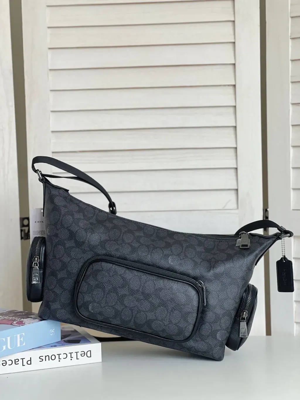 JuzBeauty_JuzBeautyMalaysia_JuzPretty_Authentic_Kbeauty_Malaysia_Skin_Care_Cosmetics_K-beauty_Health_Care_korean_streetwear_COACH CCG18 Finn Crossbody Bag With Pockets In Signature Canvas Charcoal Black 男款斜挎包2.jpg