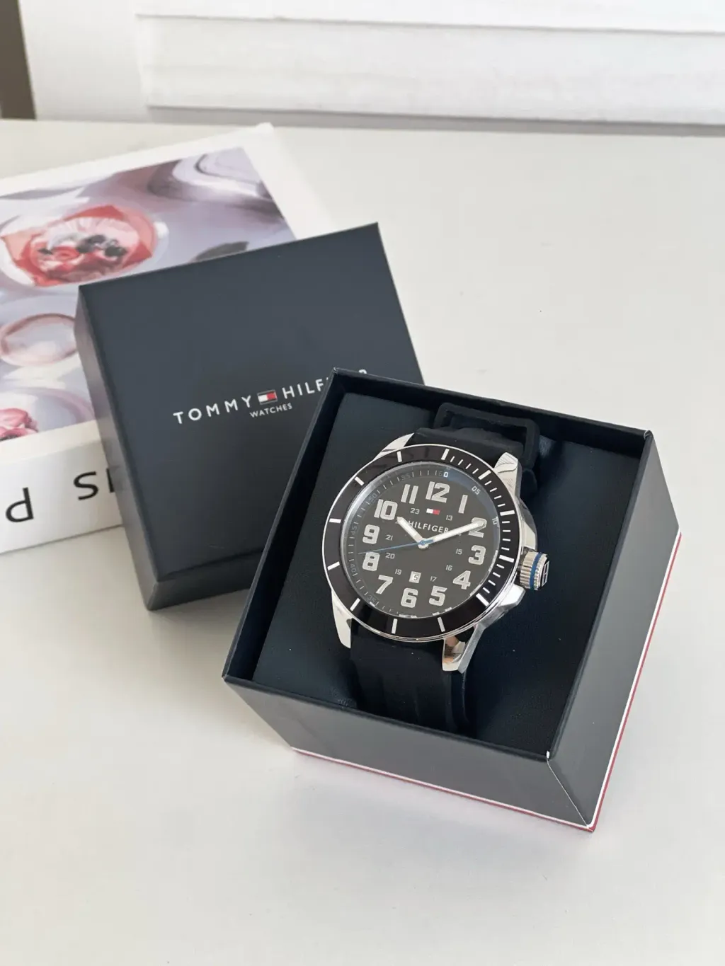 JuzBeauty_JuzBeautyMalaysia_JuzPretty_Authentic_Kbeauty_Malaysia_Skin_Care_Cosmetics_K-beauty_Health_Care_korean_streetwear_TOMMY HILFIGER 179172 Men's Watch 48mm 男款手表3.jpg