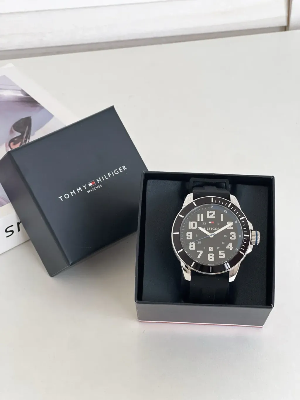 JuzBeauty_JuzBeautyMalaysia_JuzPretty_Authentic_Kbeauty_Malaysia_Skin_Care_Cosmetics_K-beauty_Health_Care_korean_streetwear_TOMMY HILFIGER 179172 Men's Watch 48mm 男款手表2.jpg
