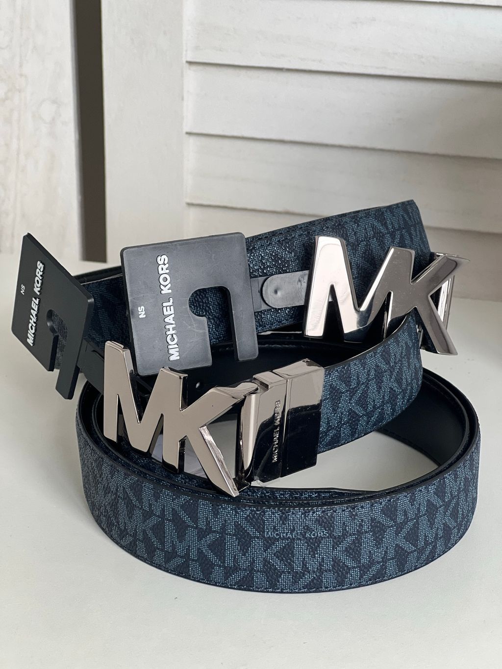 JuzBeauty_JuzBeautyMalaysia_JuzPretty_Authentic_Kbeauty_Malaysia_Skin_Care_Cosmetics_K-beauty_Health_Care_korean_streetwear_MICHAEL KORS 36S1LBLY1B Reversible Jet Set Belt 34Mm In Blue 男款腰带1.jpg