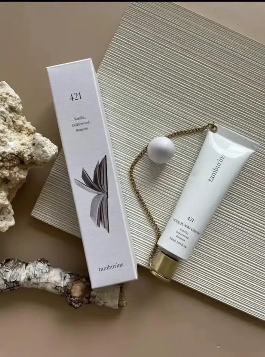 JuzBeauty_JuzBeautyMalaysia_JuzPretty_Authentic_Kbeauty_Malaysia_Skin_Care_Cosmetics_K-beauty_Health_Care_korean_streetwear_TAMBURINS Chain Hand Cream 链条护手霜4