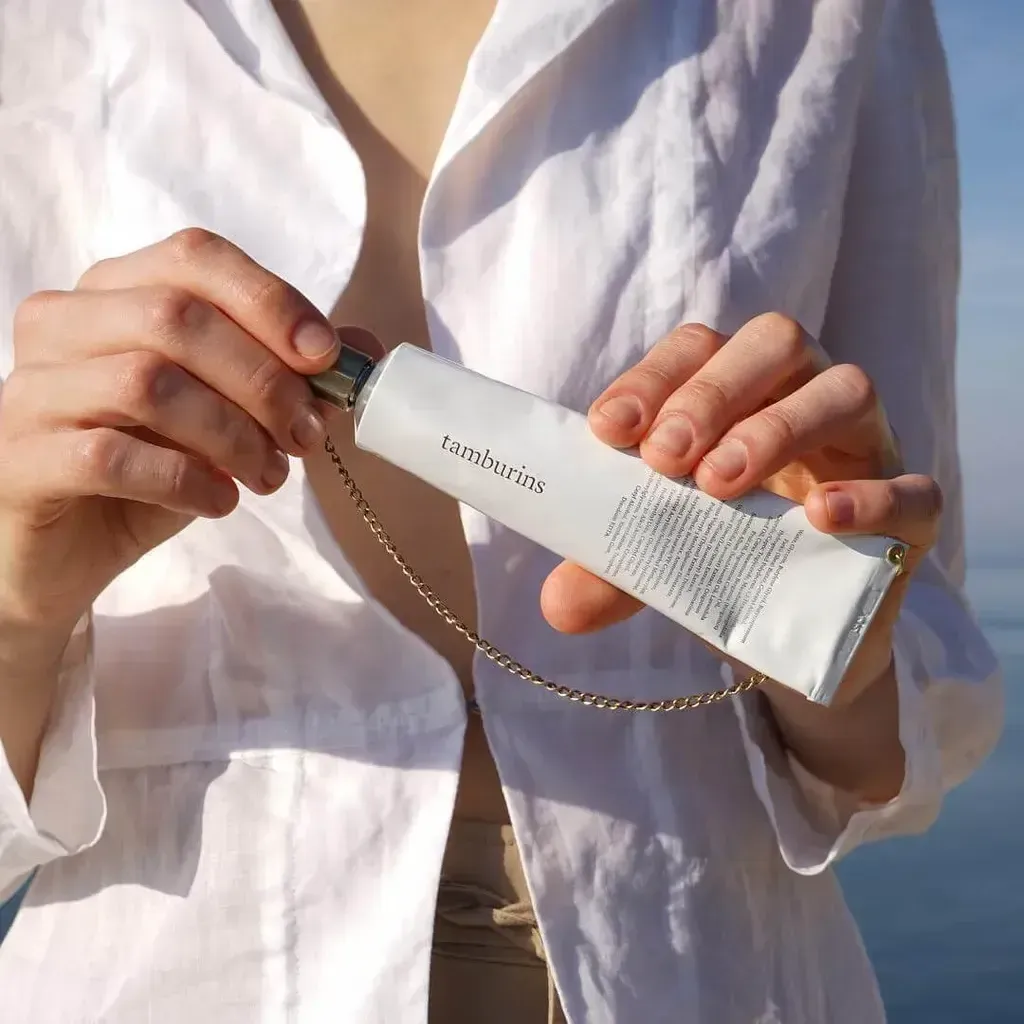 JuzBeauty_JuzBeautyMalaysia_JuzPretty_Authentic_Kbeauty_Malaysia_Skin_Care_Cosmetics_K-beauty_Health_Care_korean_streetwear_TAMBURINS Chain Hand Cream 链条护手霜3