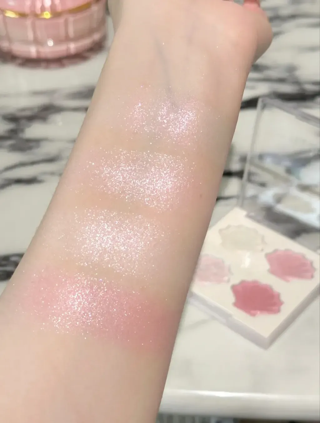 JuzBeauty_JuzBeautyMalaysia_JuzPretty_Authentic_Kbeauty_Malaysia_Skin_Care_Cosmetics_K-beauty_Health_Care_korean_streetwear_DASIQUE Shine Glowy Highlighter Palette 01 Twinkle Mermaid 人鱼贝壳高光12