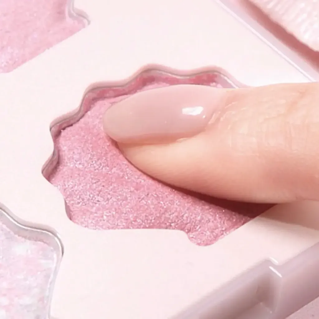 JuzBeauty_JuzBeautyMalaysia_JuzPretty_Authentic_Kbeauty_Malaysia_Skin_Care_Cosmetics_K-beauty_Health_Care_korean_streetwear_DASIQUE Shine Glowy Highlighter Palette 01 Twinkle Mermaid 人鱼贝壳高光10