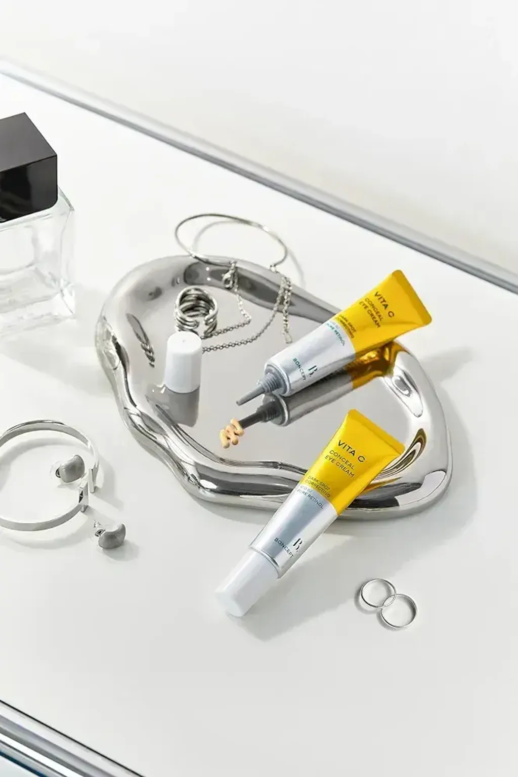 JuzBeauty_JuzBeautyMalaysia_JuzPretty_Authentic_Kbeauty_Malaysia_Skin_Care_Cosmetics_K-beauty_Health_Care_korean_streetwear_BONCEPT Vita C Conceal Eye Cream 维C美白遮瑕去黑眼圈眼霜9