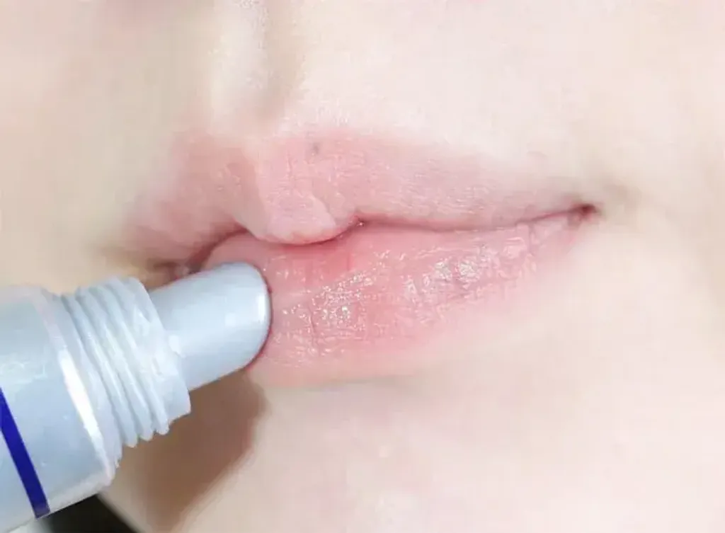 JuzBeauty_JuzBeautyMalaysia_JuzPretty_Authentic_Kbeauty_Malaysia_Skin_Care_Cosmetics_K-beauty_Health_Care_korean_streetwear_HANMI Pro-Calm Panthenol Lip Essence 泛醇润唇精华6