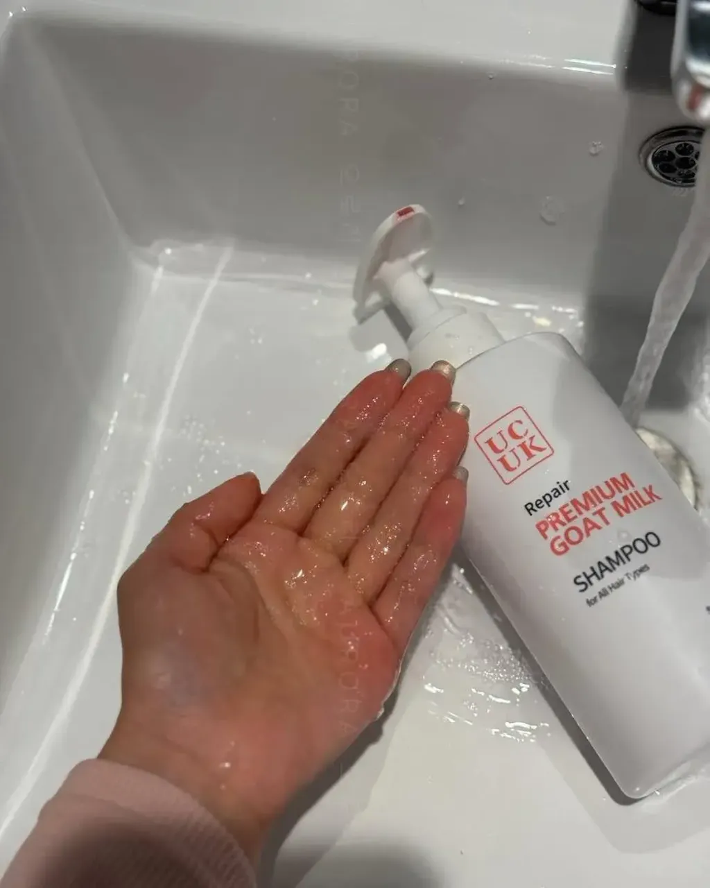 JuzBeauty_JuzBeautyMalaysia_JuzPretty_Authentic_Kbeauty_Malaysia_Skin_Care_Cosmetics_K-beauty_Health_Care_korean_streetwear_UCUK Premium Goat Milk Repair Shampoo 牛油果山羊奶洗发水