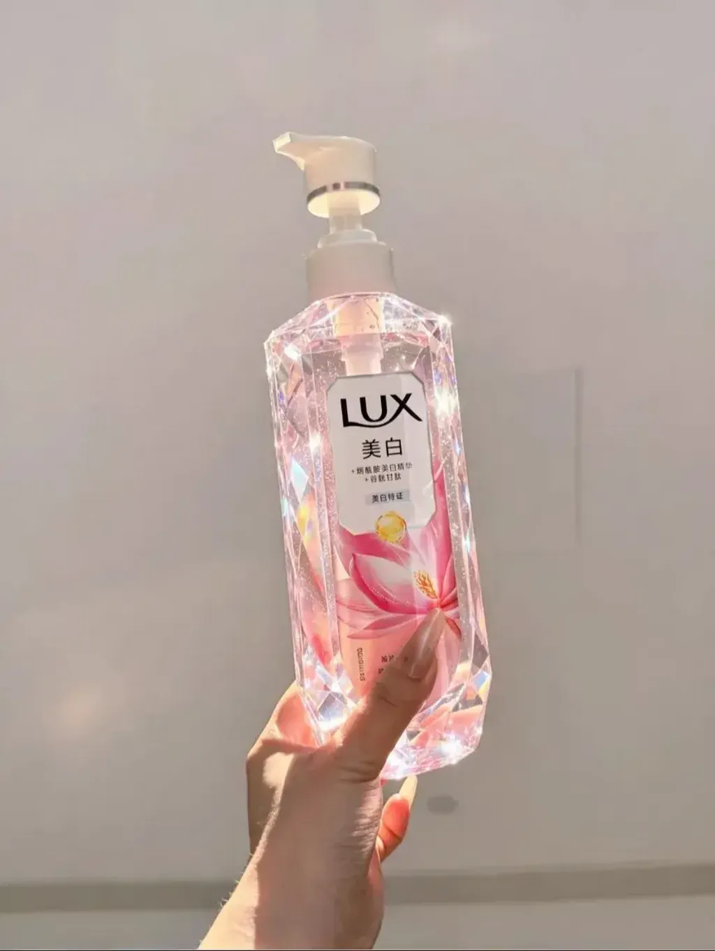 JuzBeauty_JuzBeautyMalaysia_JuzPretty_Authentic_Kbeauty_Malaysia_Skin_Care_Cosmetics_K-beauty_Health_Care_korean_streetwear_LUX Brightening Body Wash 美白沐浴露7
