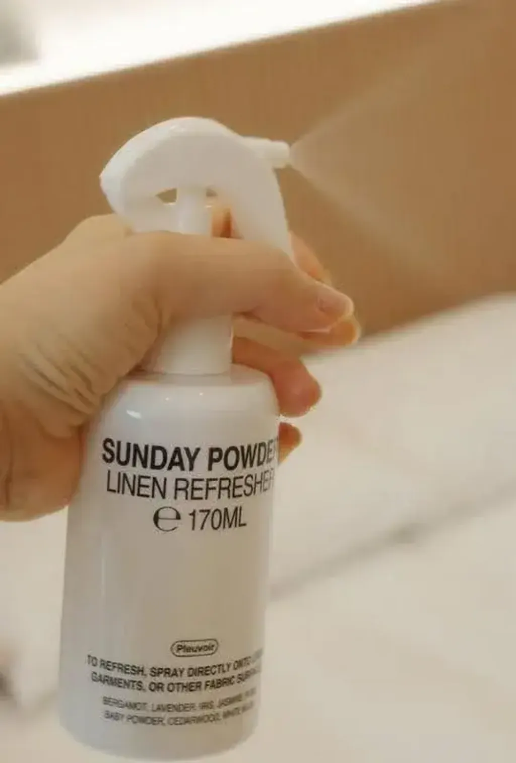 JuzBeauty_JuzBeautyMalaysia_JuzPretty_Authentic_Kbeauty_Malaysia_Skin_Care_Cosmetics_K-beauty_Health_Care_korean_streetwear_PLEUVOIR Linen Spray Fabric Deodorizer 衣物除臭香氛喷雾12