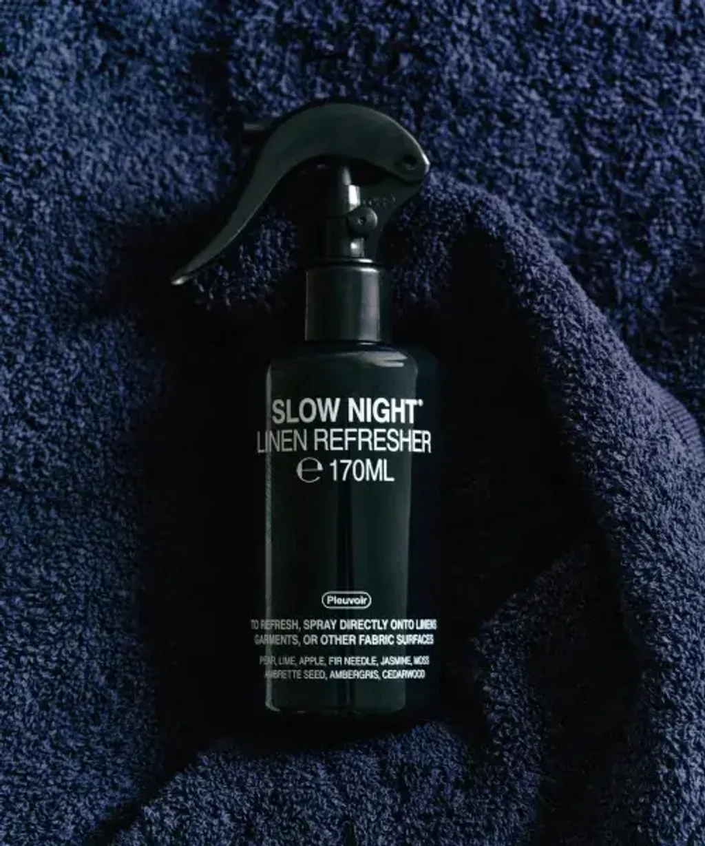 JuzBeauty_JuzBeautyMalaysia_JuzPretty_Authentic_Kbeauty_Malaysia_Skin_Care_Cosmetics_K-beauty_Health_Care_korean_streetwear_PLEUVOIR Linen Spray Fabric Deodorizer 衣物除臭香氛喷雾2