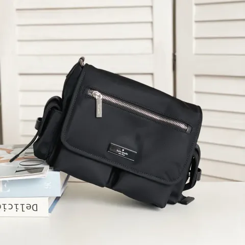 JuzBeauty_JuzBeautyMalaysia_JuzPretty_Authentic_Kbeauty_Malaysia_Skin_Care_Cosmetics_K-beauty_Health_Care_korean_streetwear_KATE SPADE KN672 Carter Ksnyl Cargo Messenger Bag Black 斜挎包8