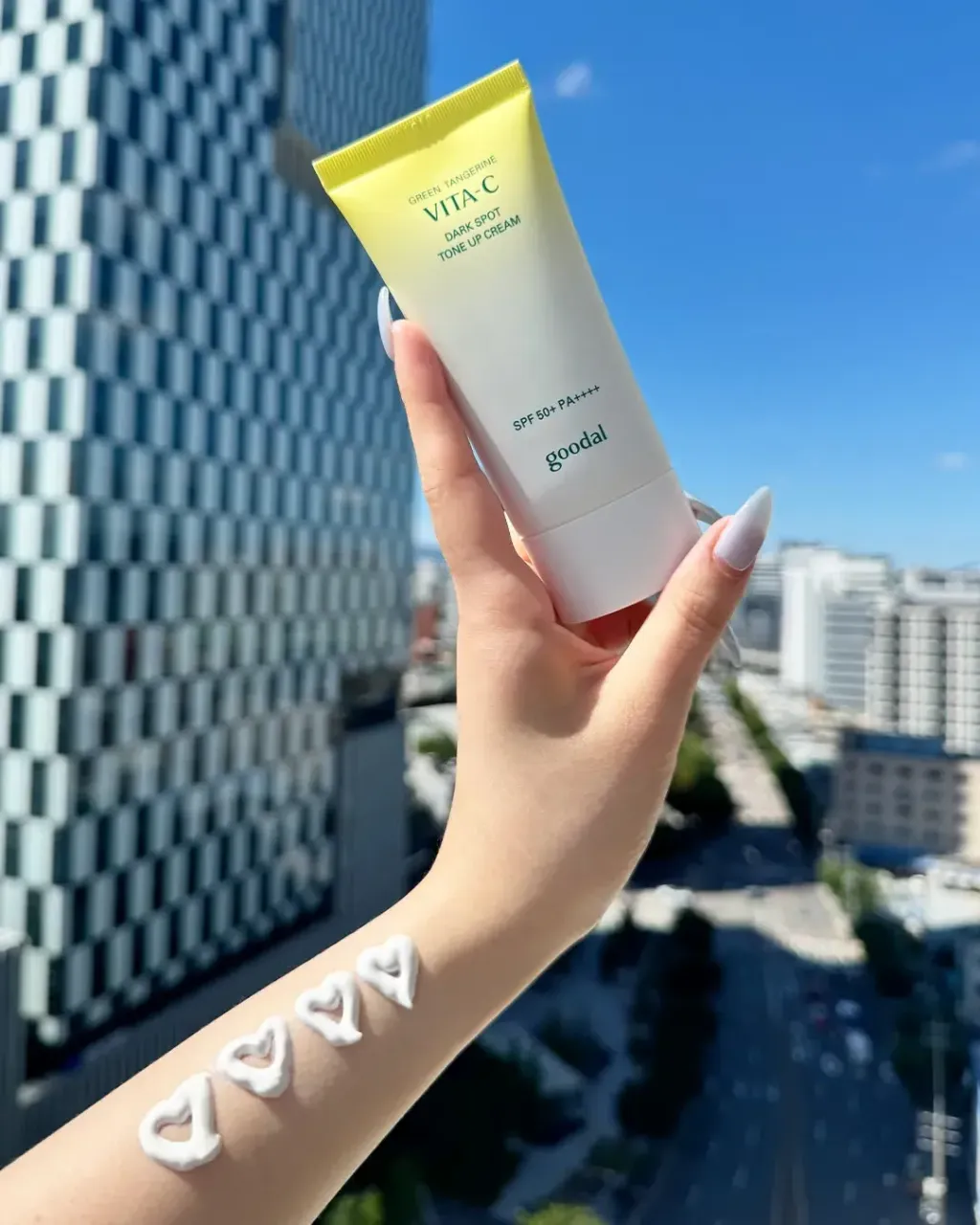 JuzBeauty_JuzBeautyMalaysia_JuzPretty_Authentic_Kbeauty_Malaysia_Skin_Care_Cosmetics_K-beauty_Health_Care_korean_streetwear_GOODAL Green Tangerine Vita C Dark Spot Tone Up Cream 青橘VC素颜霜4
