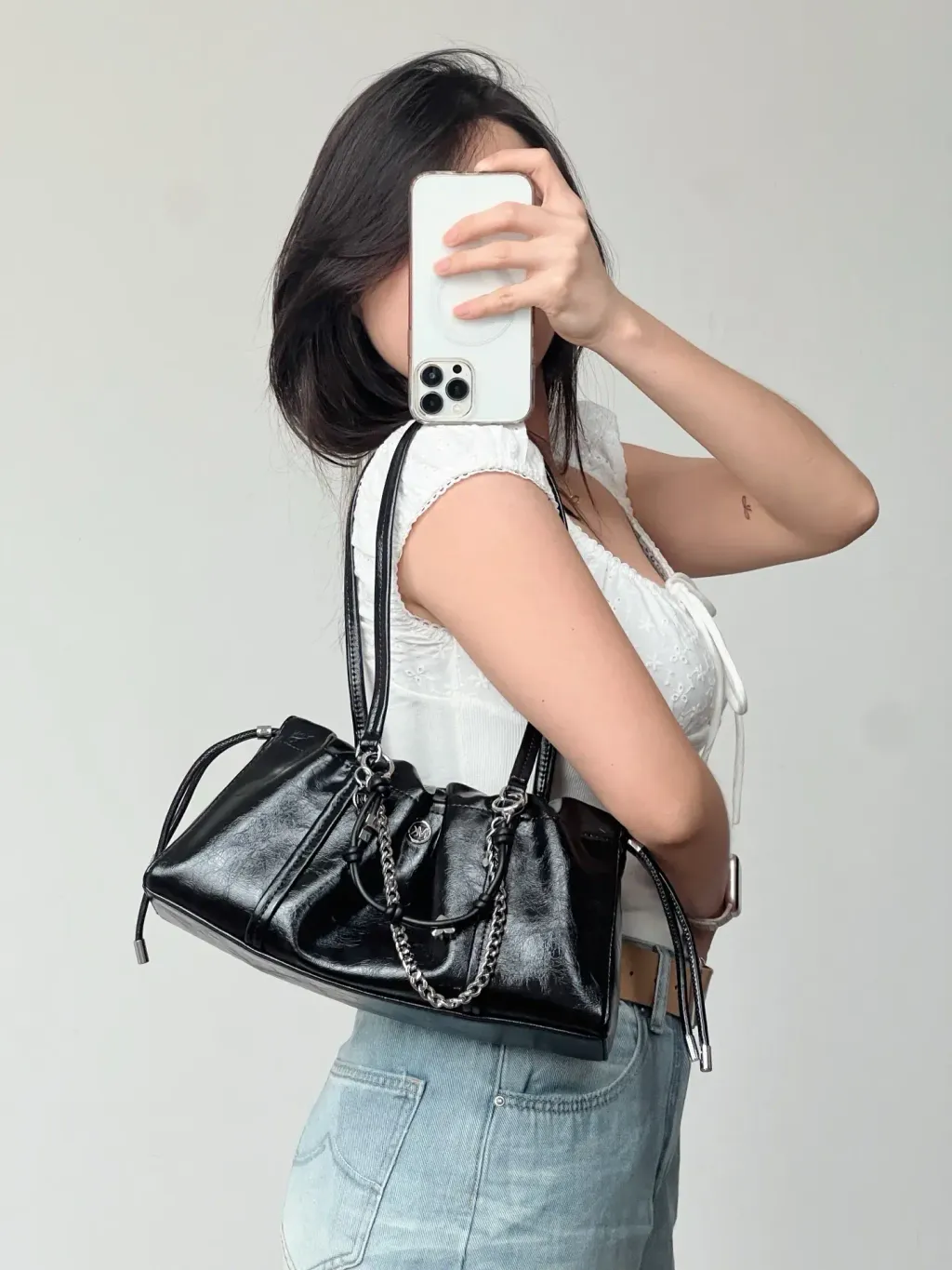 JuzBeauty_JuzBeautyMalaysia_JuzPretty_Authentic_Kbeauty_Malaysia_Skin_Care_Cosmetics_K-beauty_Health_Care_korean_streetwear_MICHAEL KORS 35T6SMTL6U Matilda Small Cinched Shoulder Bag in Black 单肩包3