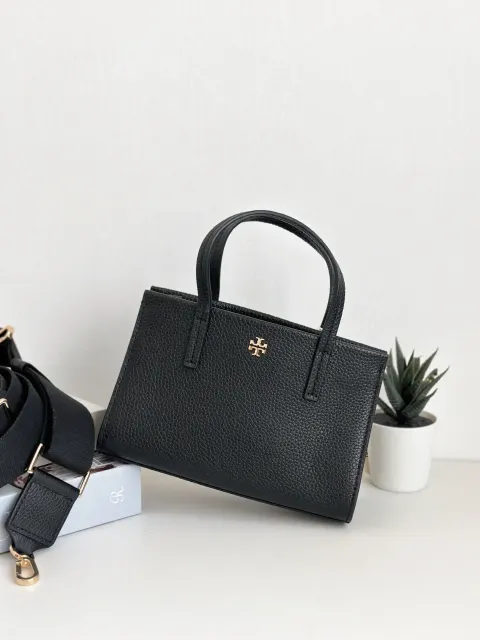 JuzBeauty_JuzBeautyMalaysia_JuzPretty_Authentic_Kbeauty_Malaysia_Skin_Care_Cosmetics_K-beauty_Health_Care_korean_streetwear_TORY BURCH 176875 Blake Mini Tote in Black 托特包7