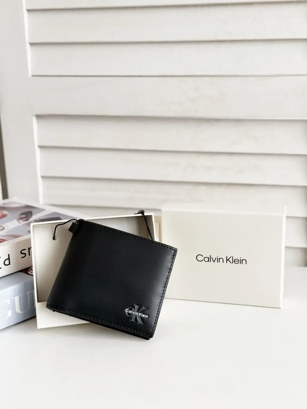 JuzBeauty_JuzBeautyMalaysia_JuzPretty_Authentic_Kbeauty_Malaysia_Skin_Care_Cosmetics_K-beauty_Health_Care_korean_streetwear_CALVIN KLEIN 4300144136 Men Wallet Boxed in Black 男款钱包5