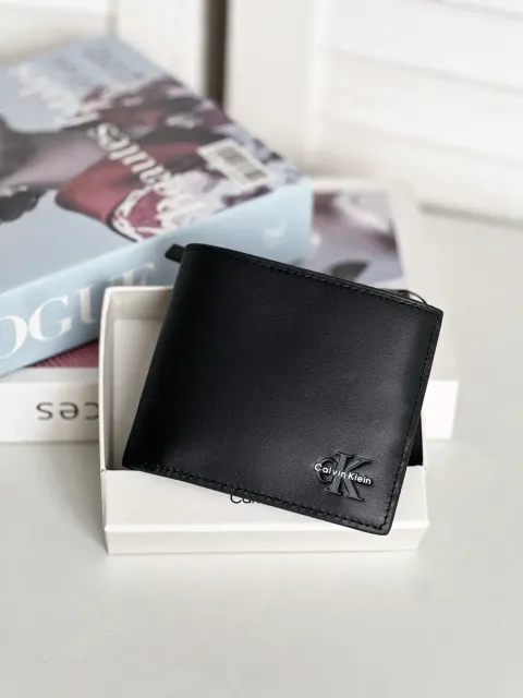 JuzBeauty_JuzBeautyMalaysia_JuzPretty_Authentic_Kbeauty_Malaysia_Skin_Care_Cosmetics_K-beauty_Health_Care_korean_streetwear_CALVIN KLEIN 4300144136 Men Wallet Boxed in Black 男款钱包4
