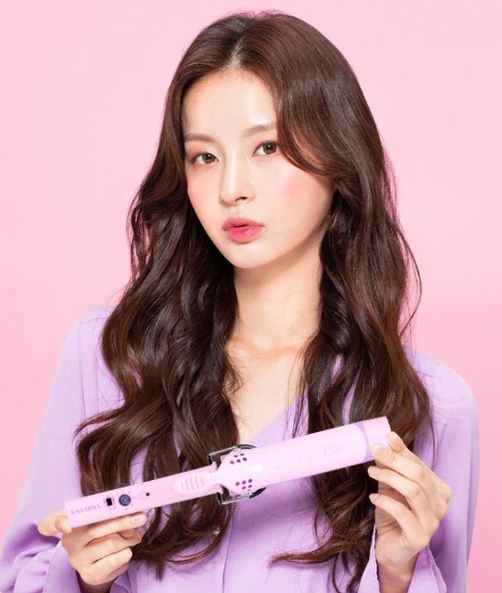 JuzBeauty_JuzBeautyMalaysia_Authentic_Kbeauty_Vodana_Violet_Glamwave_Curling_Iron_Plus_2.jpg
