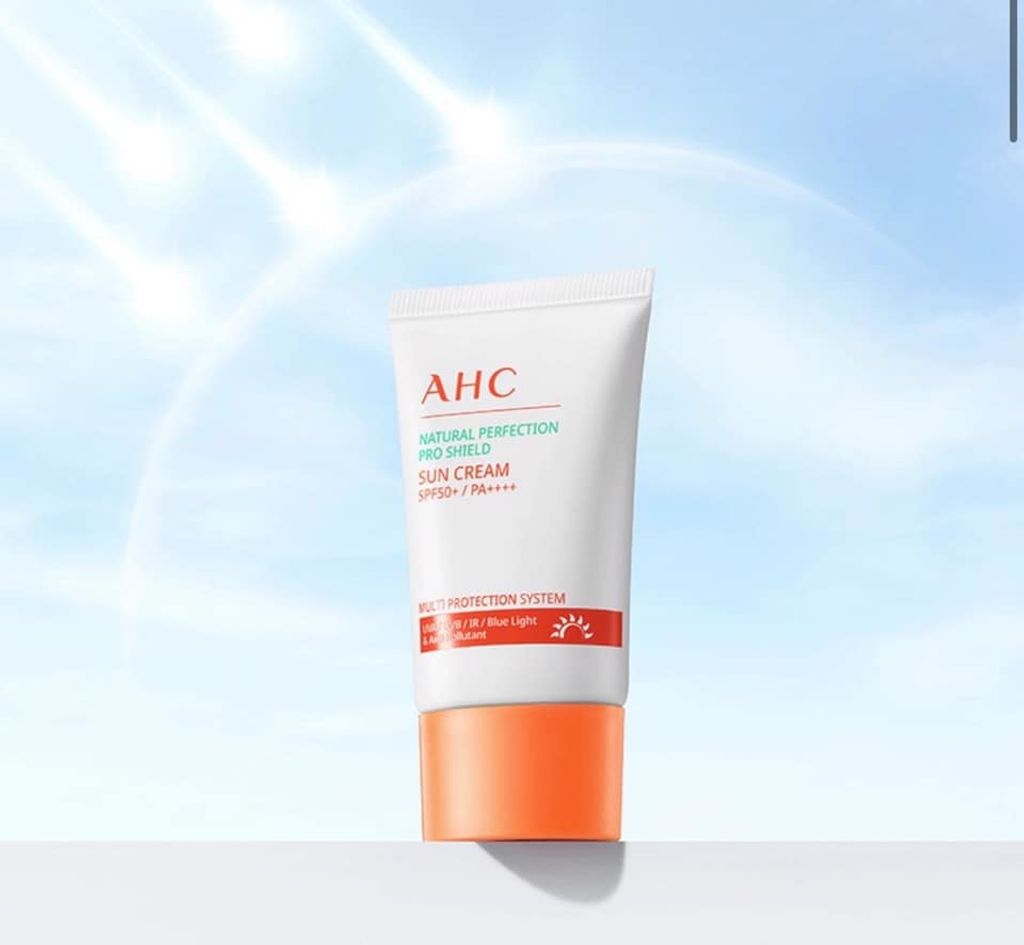 JuzBeauty_JuzBeautyMalaysia_Authentic_Kbeauty_AHC_Natural_Perfection_Pro_Shield_Sun_Cream_3.jpg